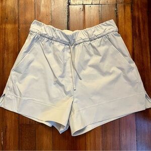 Lululemon Cinchable Waist High-Rise Woven Short 3.5”